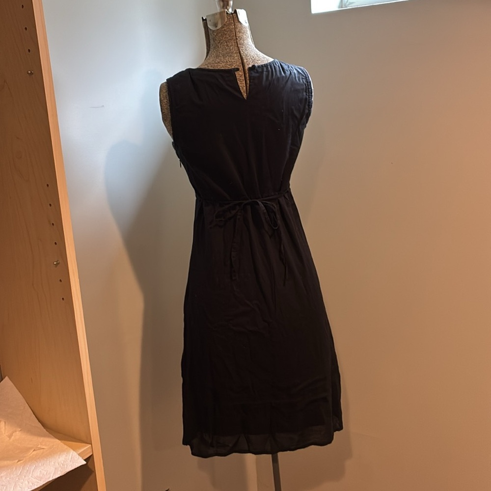 Black Sleeveless Dress - Picture 2 of 4
